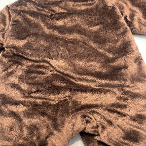 Carter’s 3 Month Winter Mittens Zipper and Hooded Bear Suit PRELOVED - Picture 15 of 15